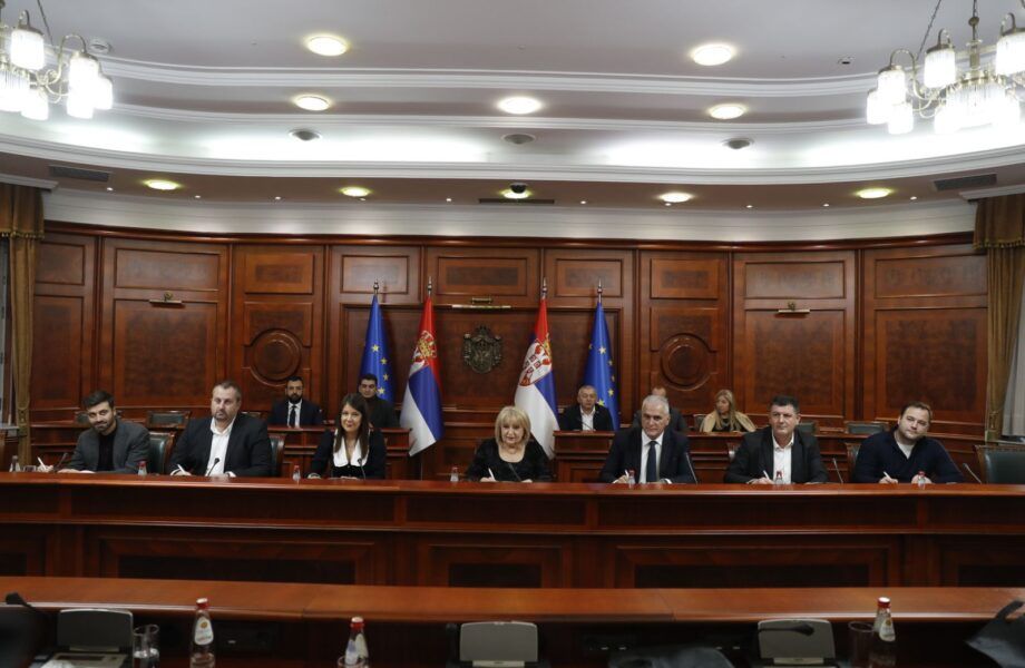 Potpisani ugovori o izgradnji četiri nova vrtića u Kragujevcu, Čačku, Alibunaru i Pećincima